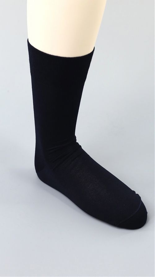 Фото Темно-синие однотонные мужские носки