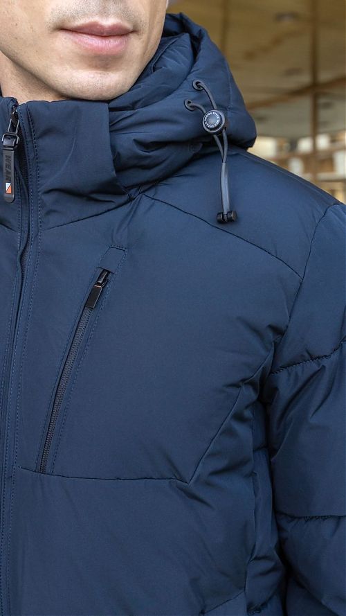 Фото Куртка мужская темно -синяя полуприталенная