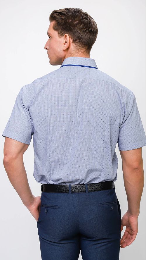 Фото Мужская рубашка с коротким рукавом с мелким принтом
