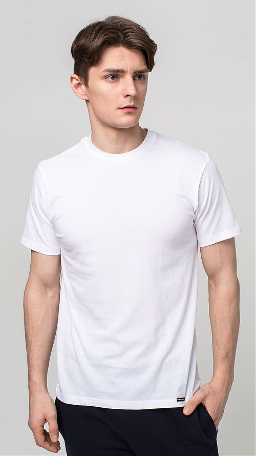 Фото Хлопковая белая мужская футболка
