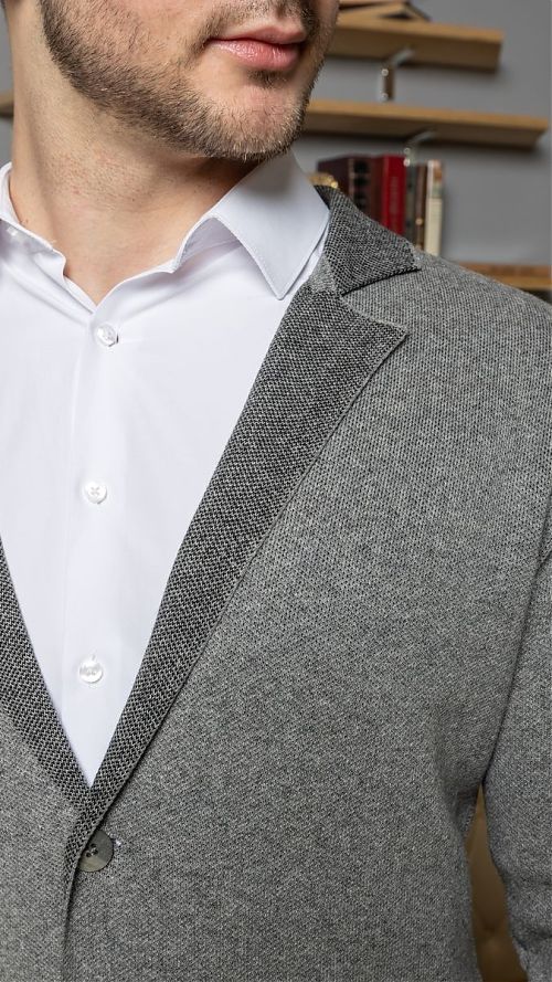 Фото Трикотажный серый пиджак 