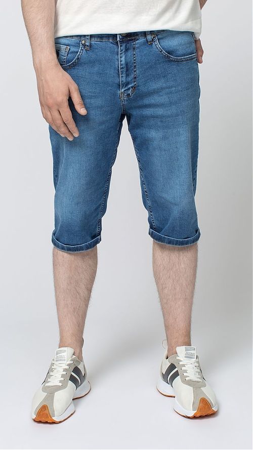 Фото Голубые джинсовые шорты мужские