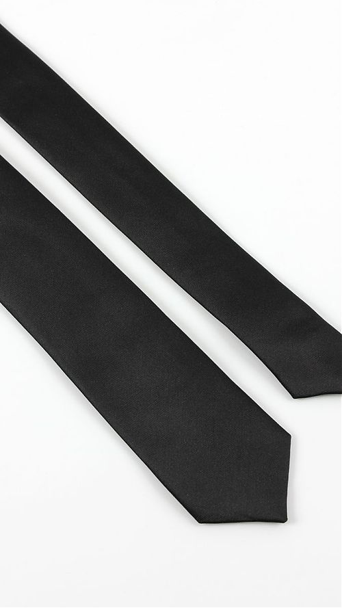 Фото Черный однотонный мужской галстук 