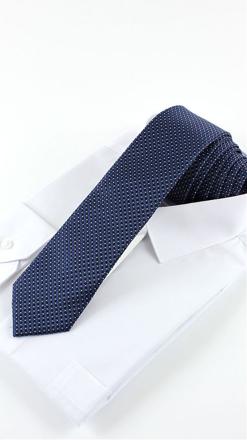 Фото Классический темно-синий мужской галстук