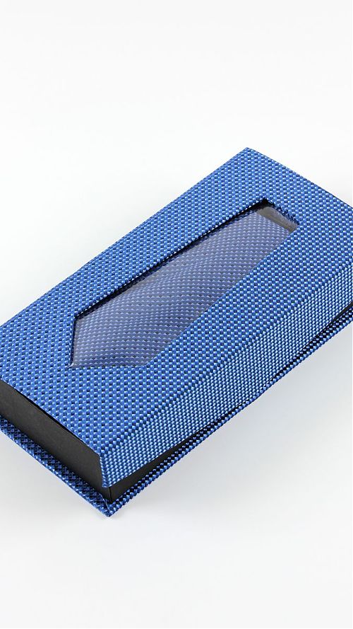 Фото Голубой галстук в подарочной упаковке