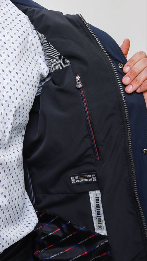 Фото Мужская куртка темно-синяя с черным