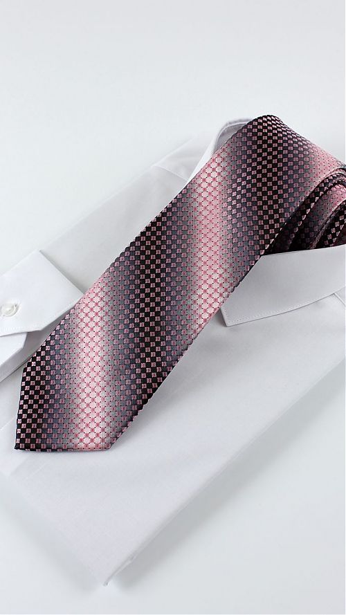 Фото Розовый мужской галстук