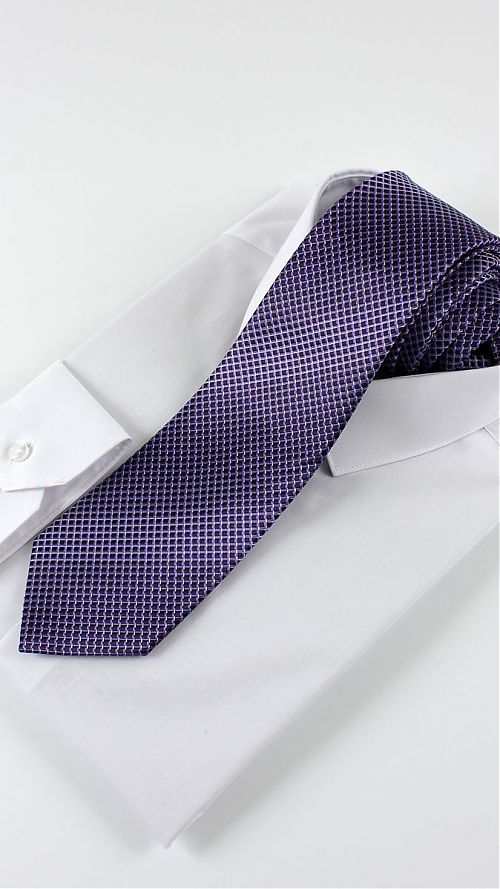 Фото Мужской галстук фиолетового цвета