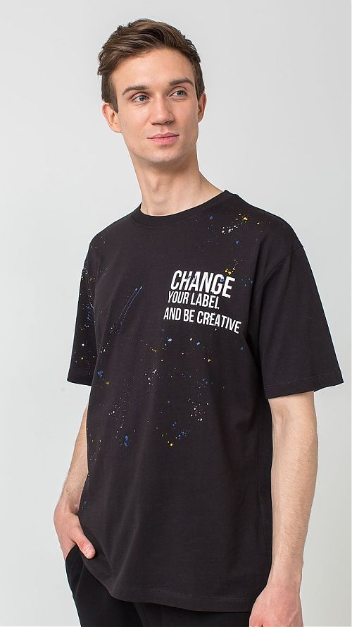 Фото Черная футболка Change your label and be creative