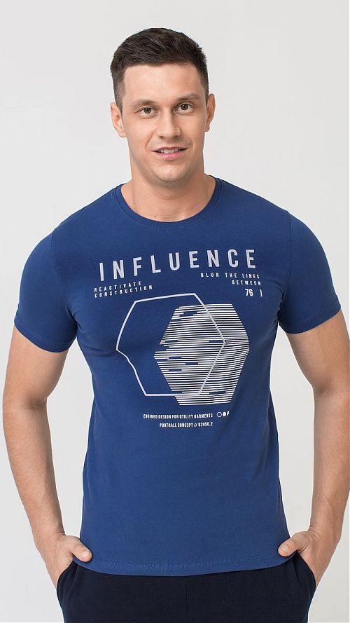 Фото Синяя мужская футболка с принтом Influence