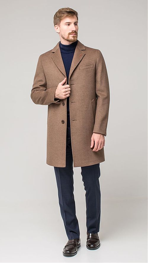 Фото Классическое коричневое мужское пальто