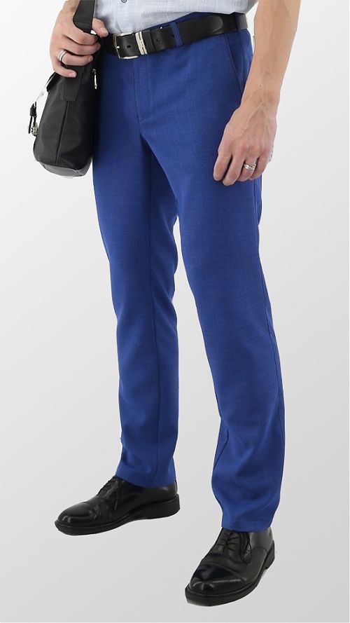 Фото Ярко-синие прямые мужские брюки
